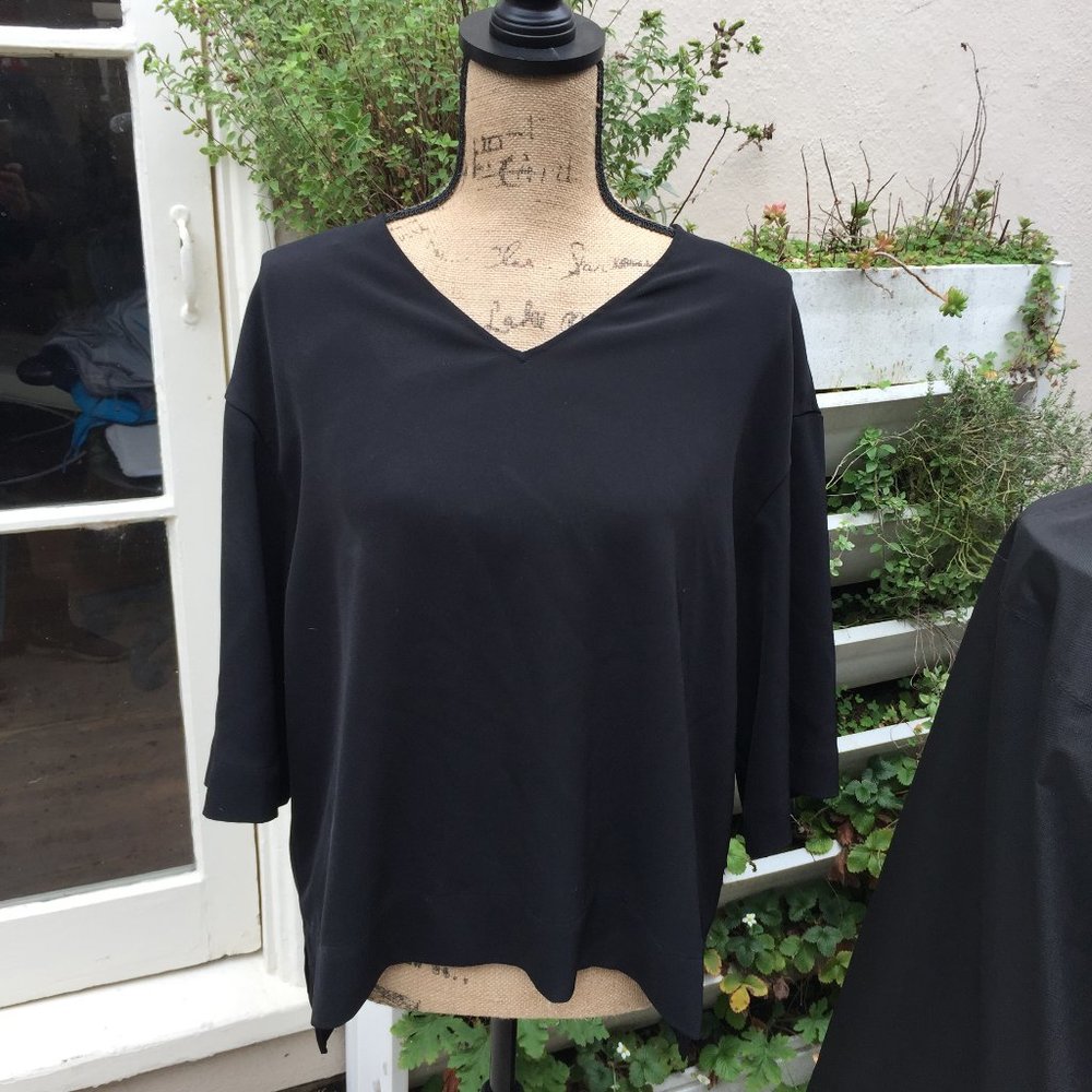 Uniqlo top